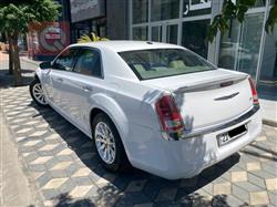 کرایسلەر 300